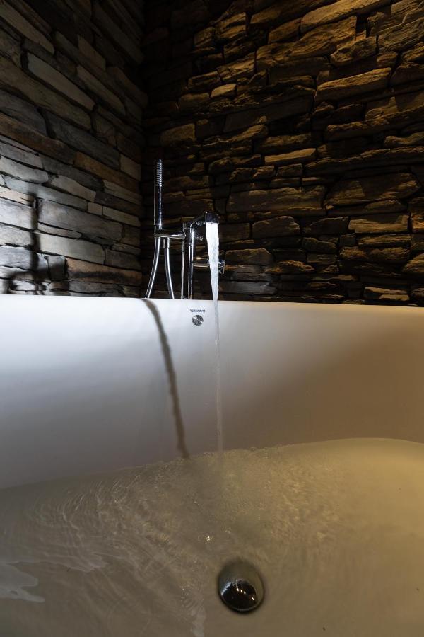 Suite with Hot Tub